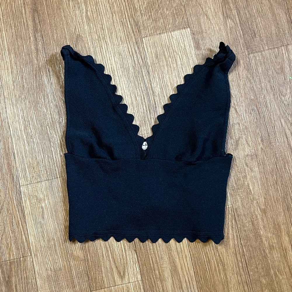 SOLD Free People Intimately In Bloom Plunge Scalloped Knit Brami - Black - Picture 2 of 9